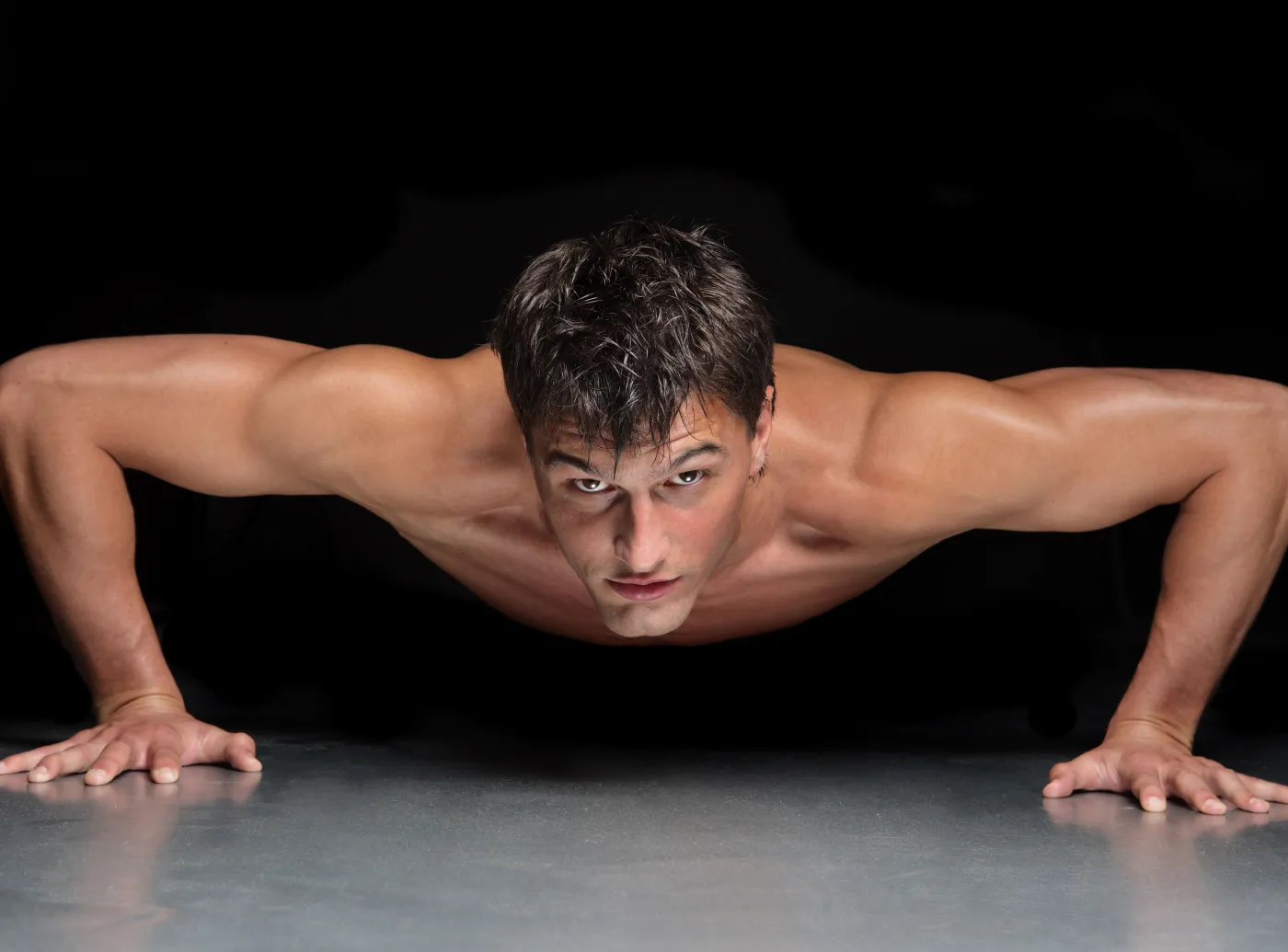 ćwiczenia trening sport mężczyzna