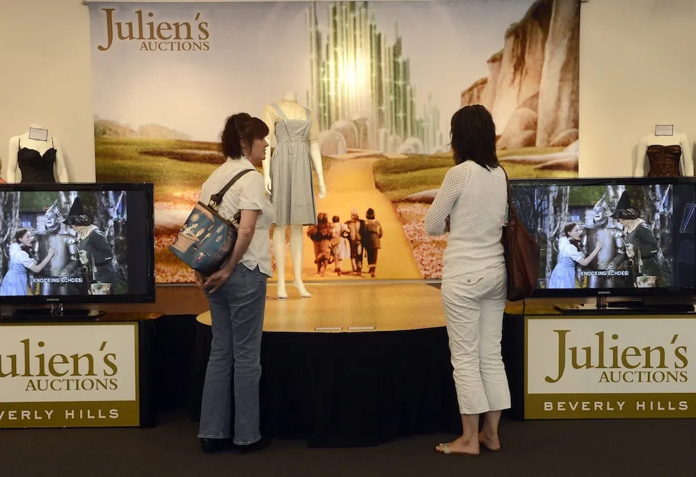 Pół miliona dolarów za sukienkę... Judy Garland 