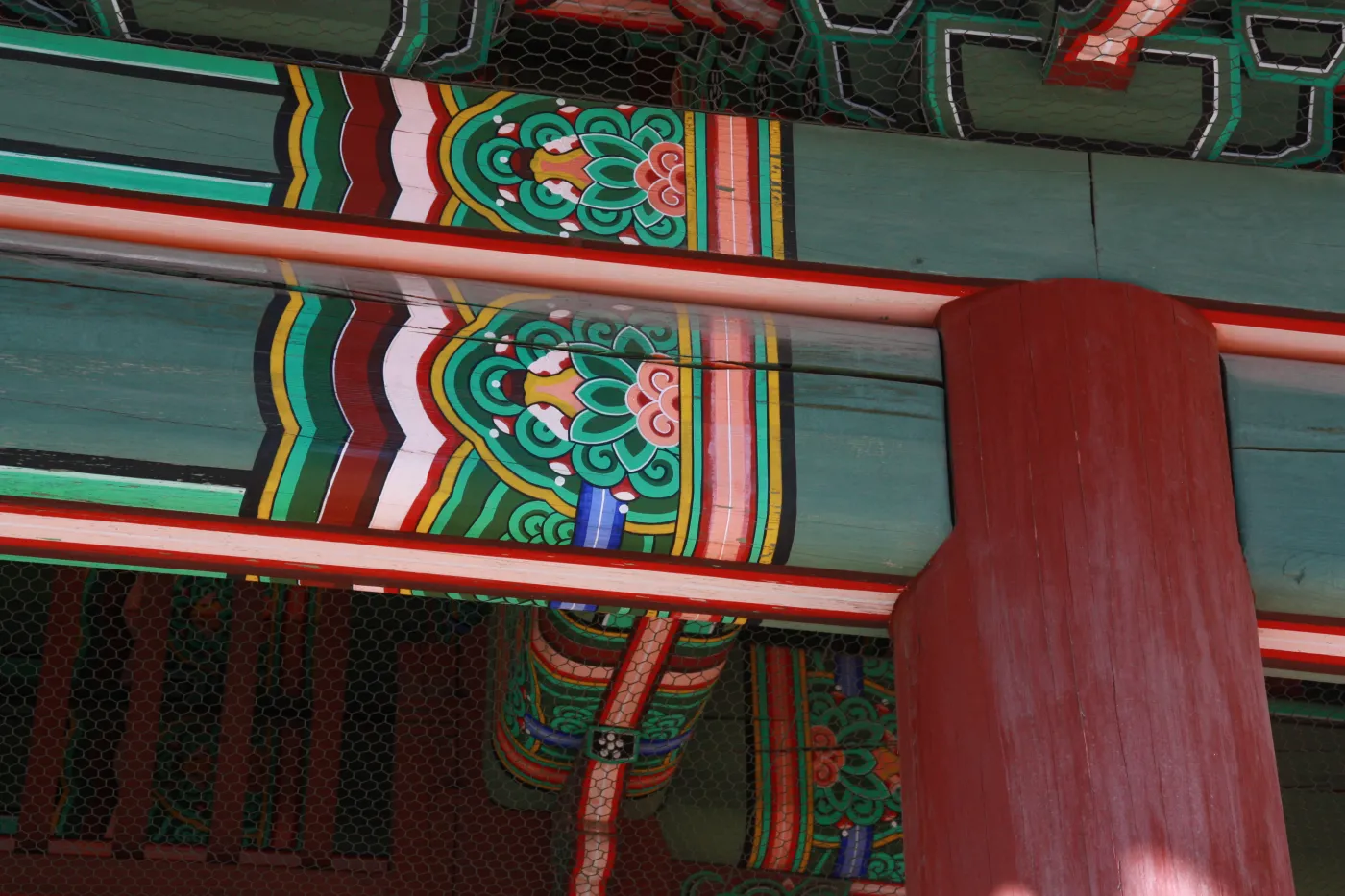 4376086-palac-changdeokgung-seul-korea.jpg