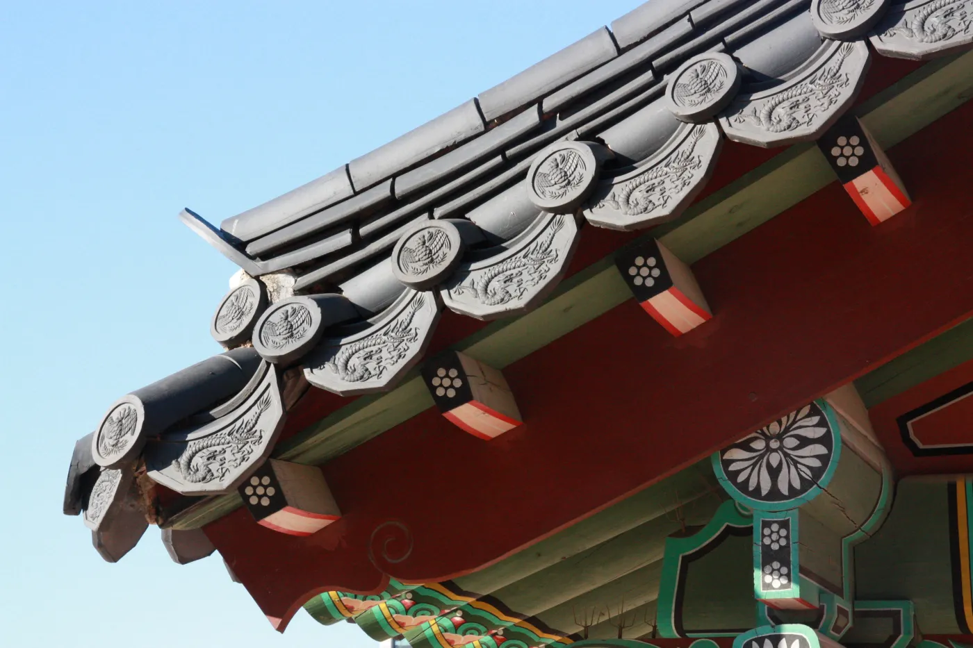 4378100-palac-changdeokgung-seul-korea.jpg