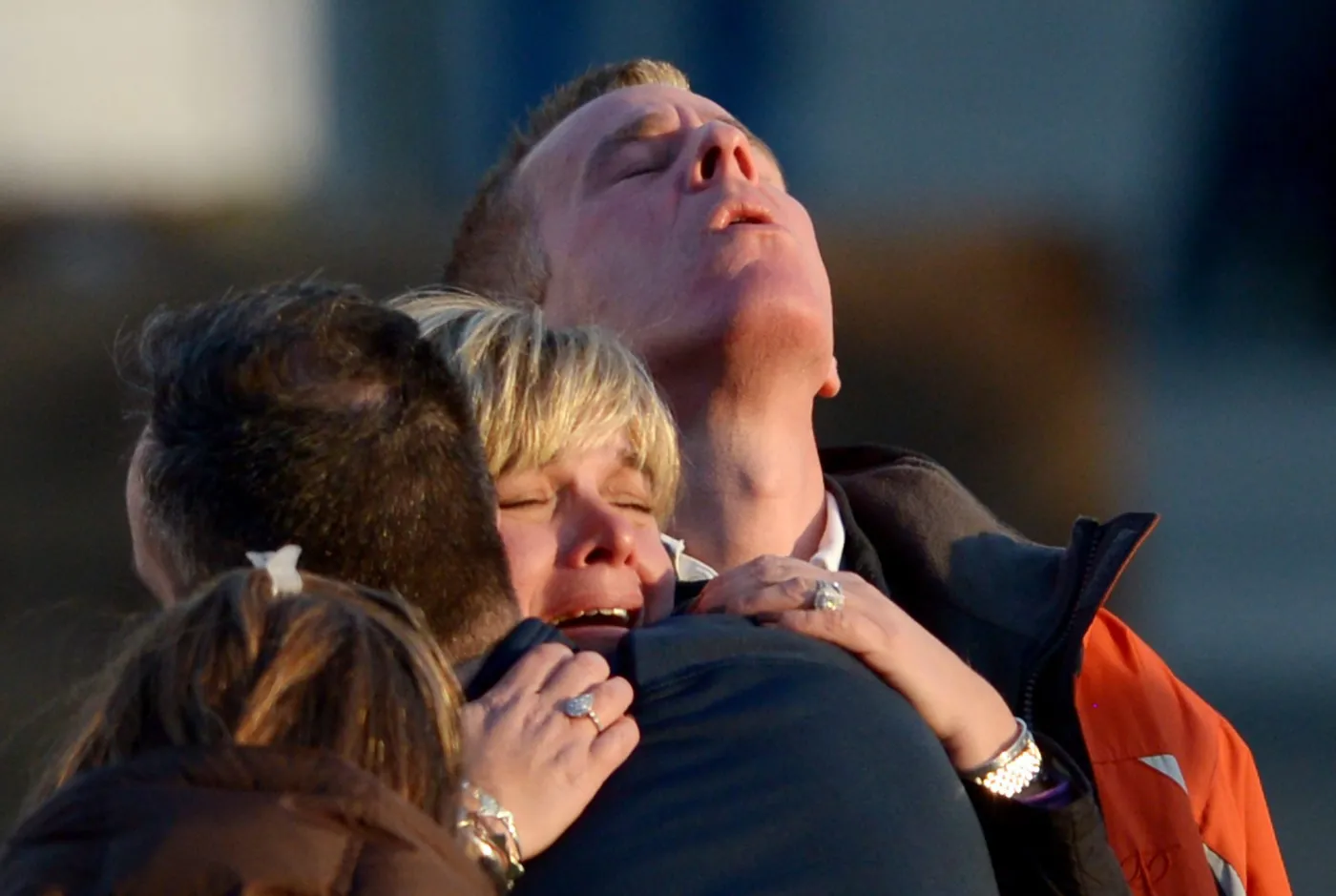 Bliscy uczniów szkoły Sandy Hook w Newtown