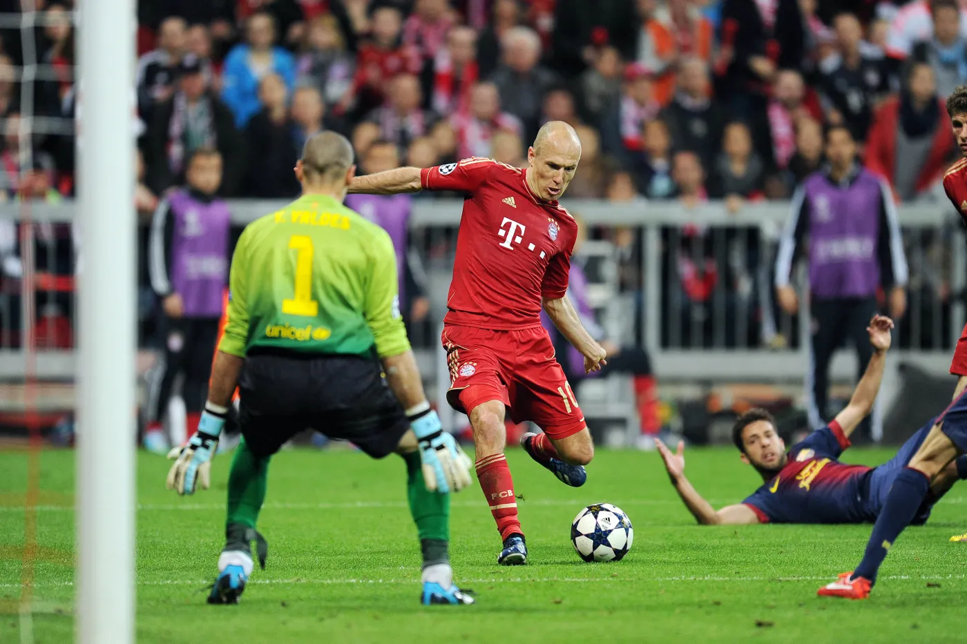 Liga Mistrzów: Kosmiczna porażka Barcelony. Koniec marzeń o finale