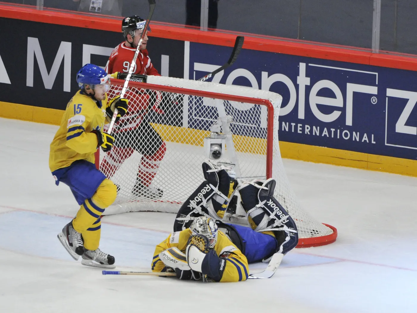 Szwedzi pokonali Kanadyjczyków