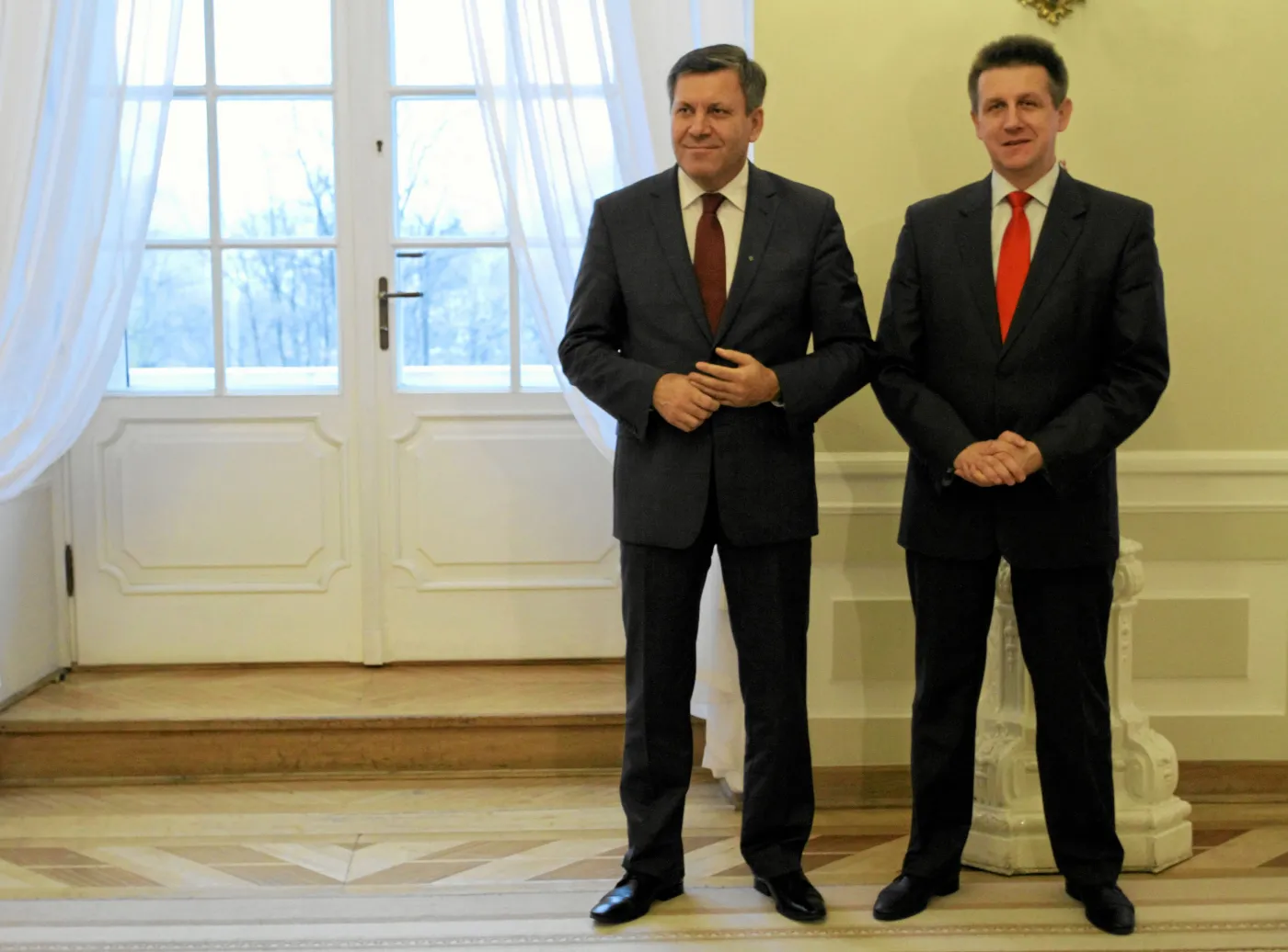 Jan Bury oburzony na ludowca za głosowanie na PiS: Prostytutki polityczne