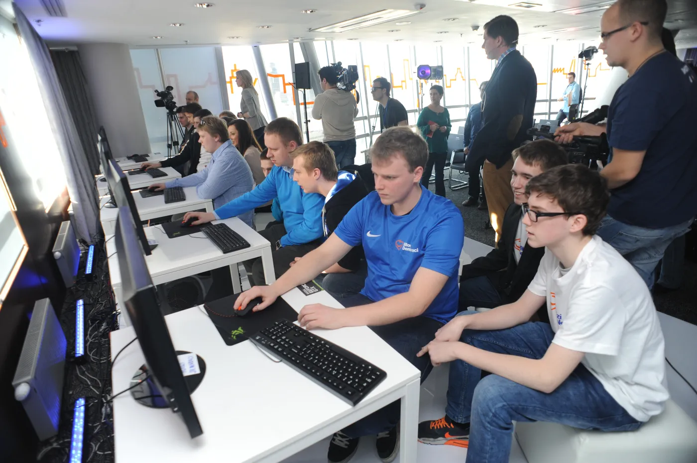 Młodzieżówka PO gra w SimCity