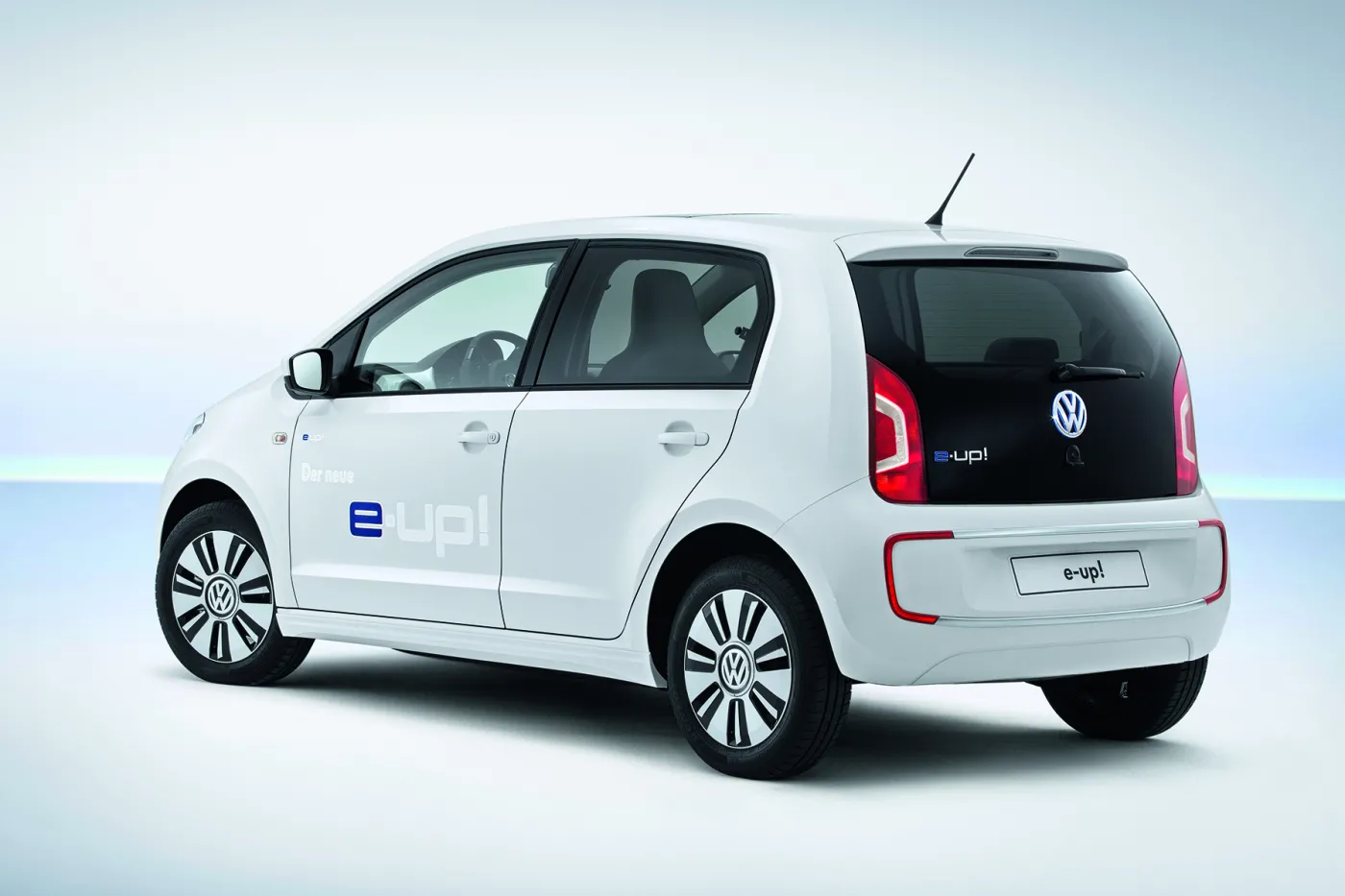 4730690-70862vw-the-volkswagen-e-up-03.jpg