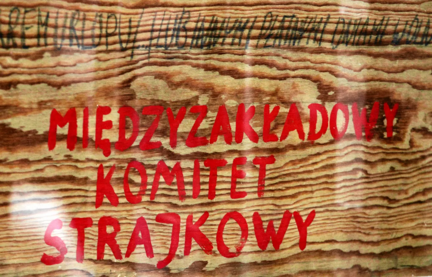 Tablica z postulatami strajkujących