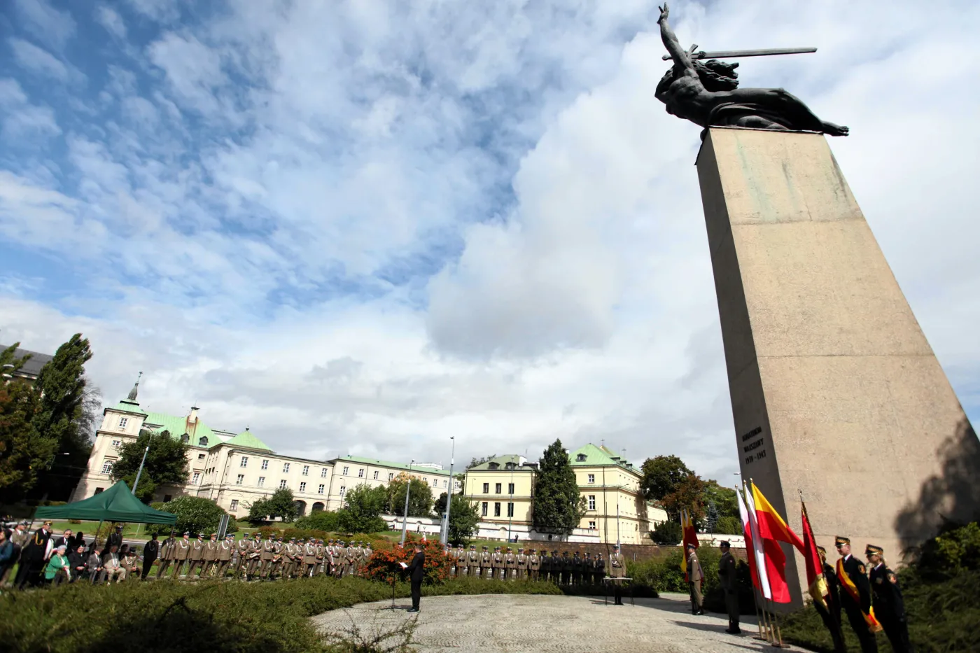5357003-uroczystosci-z-okazji-obchodow.jpg