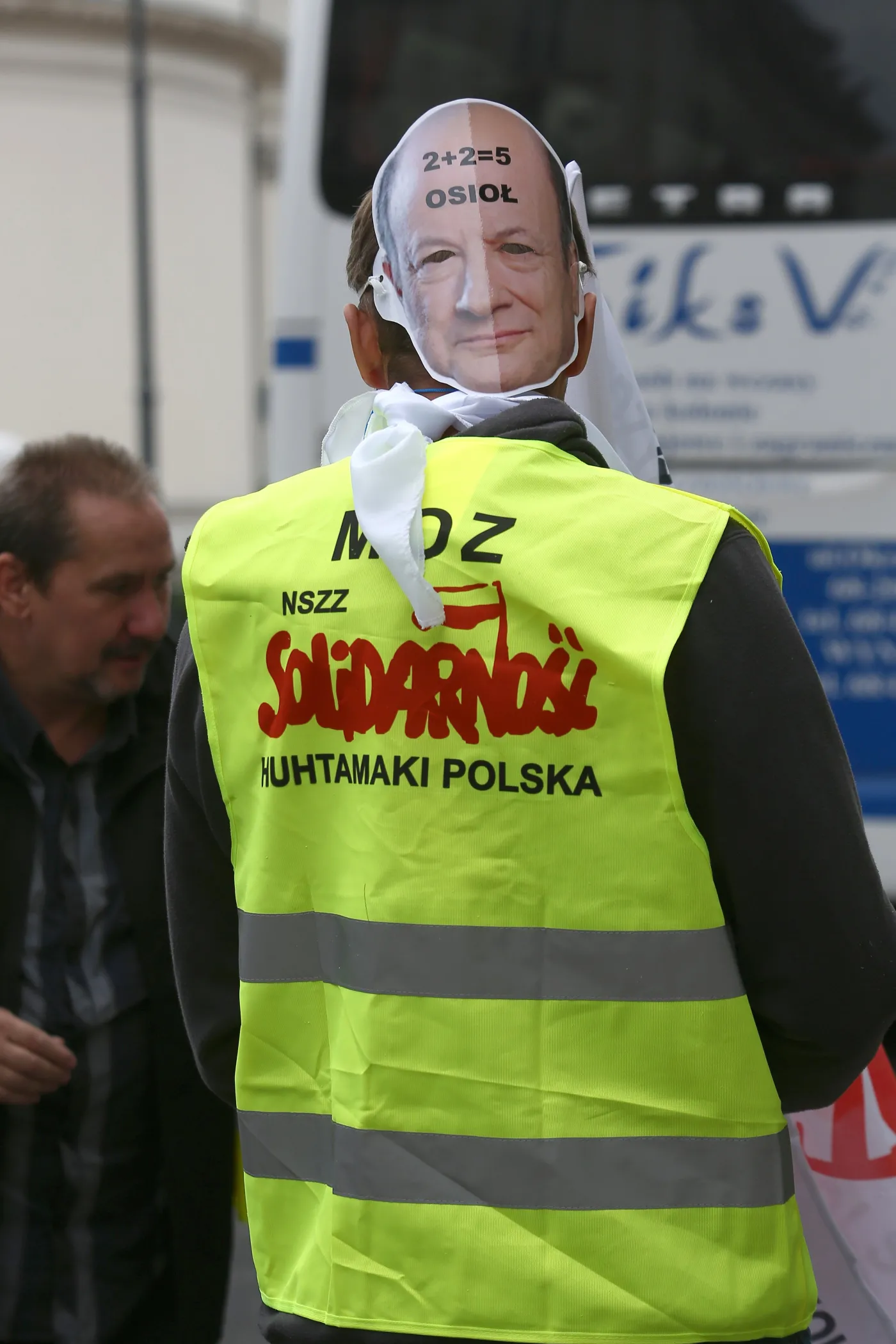 5395417-zwiazkowcy-przed-ministerstwem.jpg