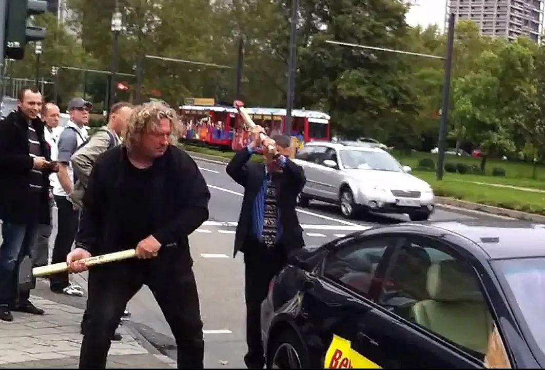 BMW M6 zniszczone przez właściciela