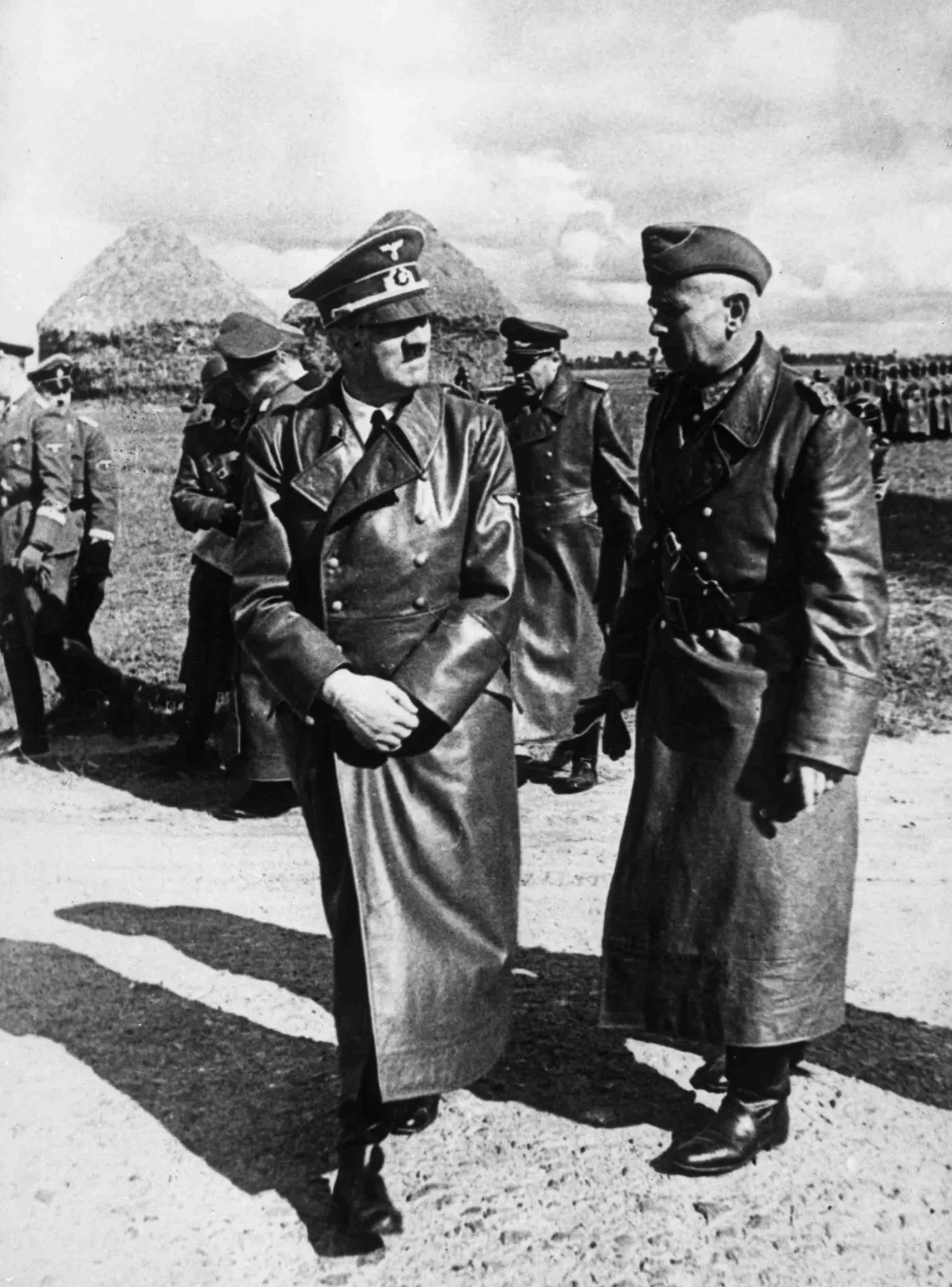 5483384-adolf-hitler-w-polsce-ii-wojna.jpg