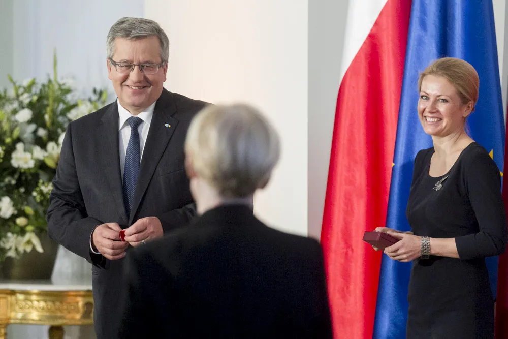 Prezydent Bronisław Komorowski wręczył ordery i odznaczenia zasłużonym pracownikom Telewizji Polskiej