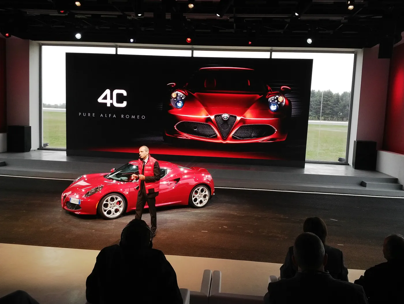 Oto nowość dla wybranych! Alfa Romeo 4C w Polsce