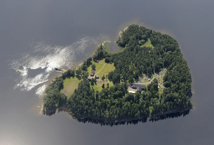 5200624-utoya-norweska-wyspa-na-ktorej.jpg