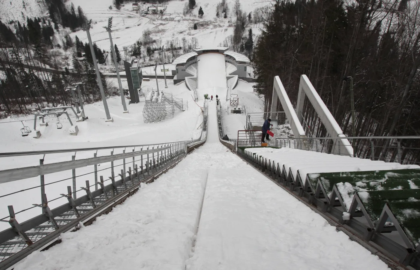 Poważny wypadek 15-letniego przedskoczka w Wiśle