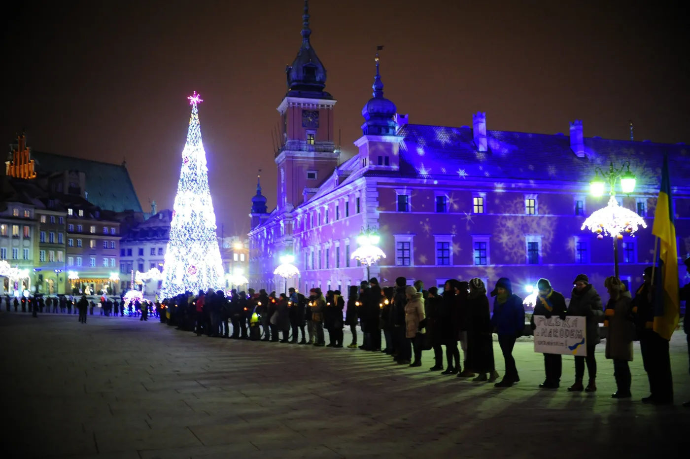 5862561-manifestacja-solidarni-z-ukraina.jpg
