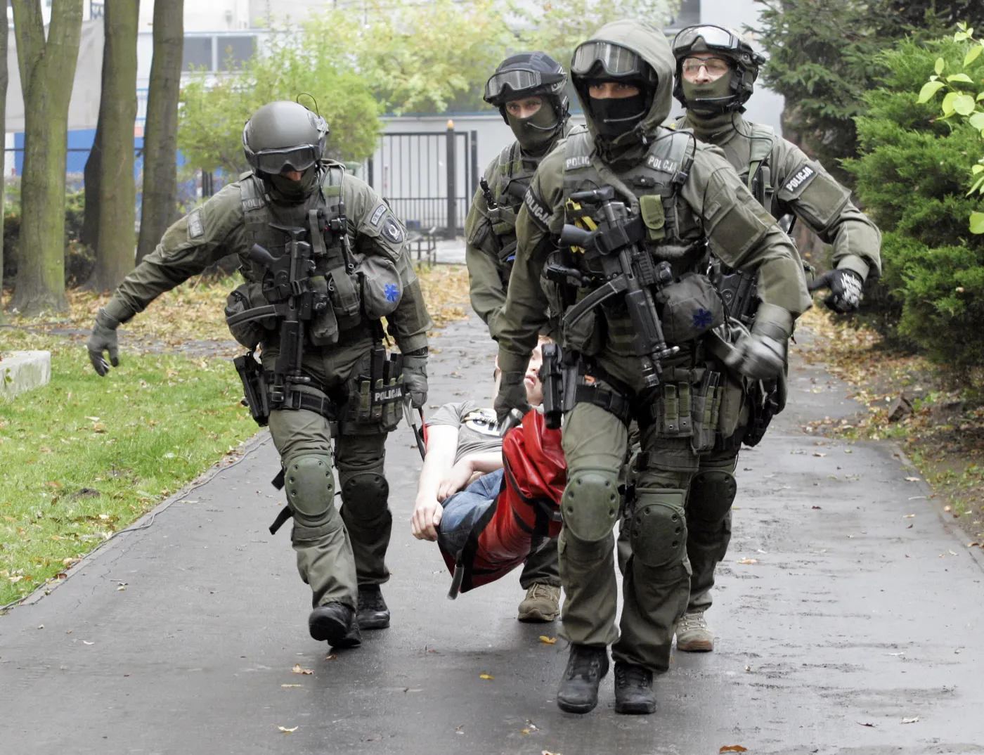 5532873-terrorysta-szkola-liceum-warszawa.jpg