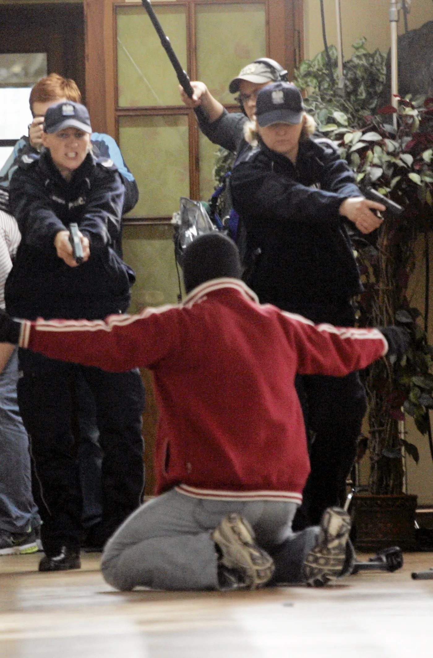 5532960-terrorysta-szkola-liceum-warszawa.jpg