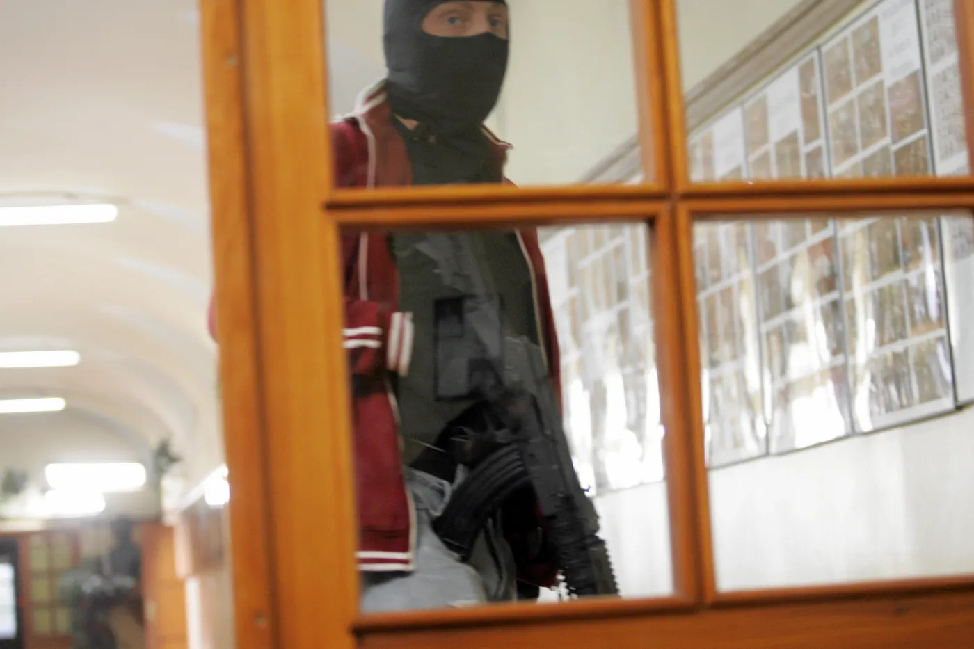 5532989-terrorysta-szkola-liceum-warszawa.jpg