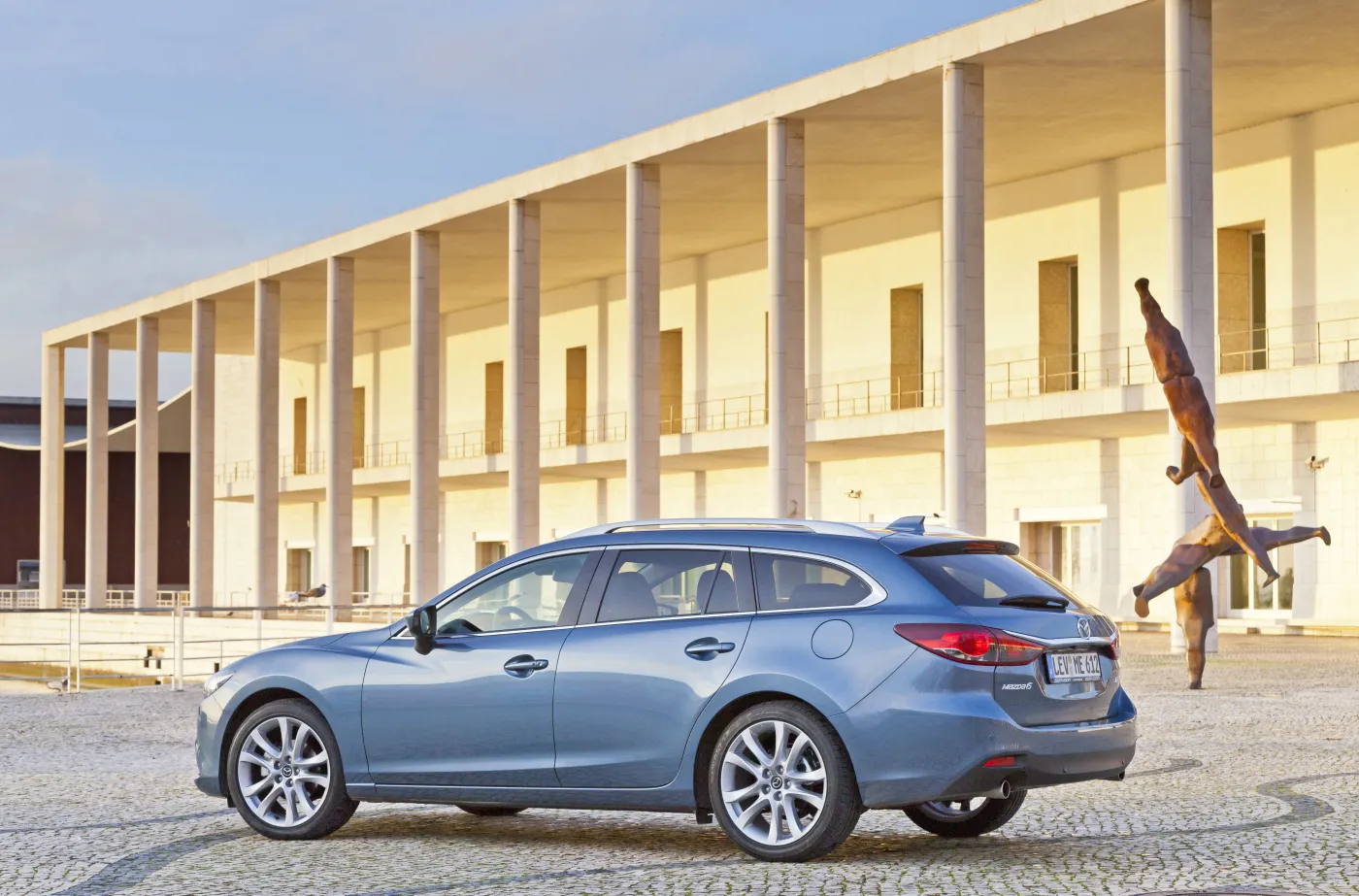 5562233-mazda6-wagon-2013-still-13-jpg300.jpg