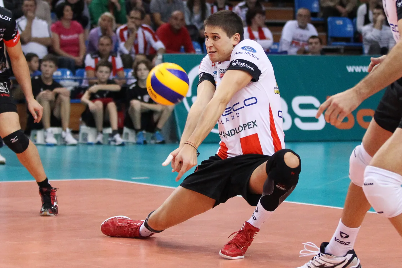 Pierwsza porażka siatkarzy Resovii w Lidze Mistrzów