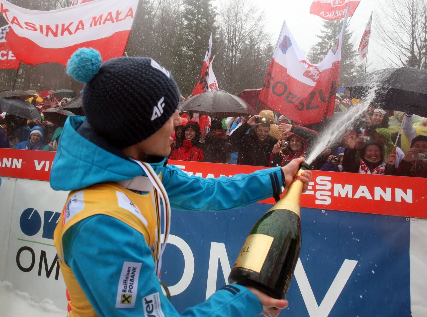 6084107-kamil-stoch-razem-z-zona-cieszyl.jpg