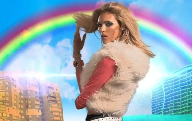 Anja Rubik w klipie Masłowskiej