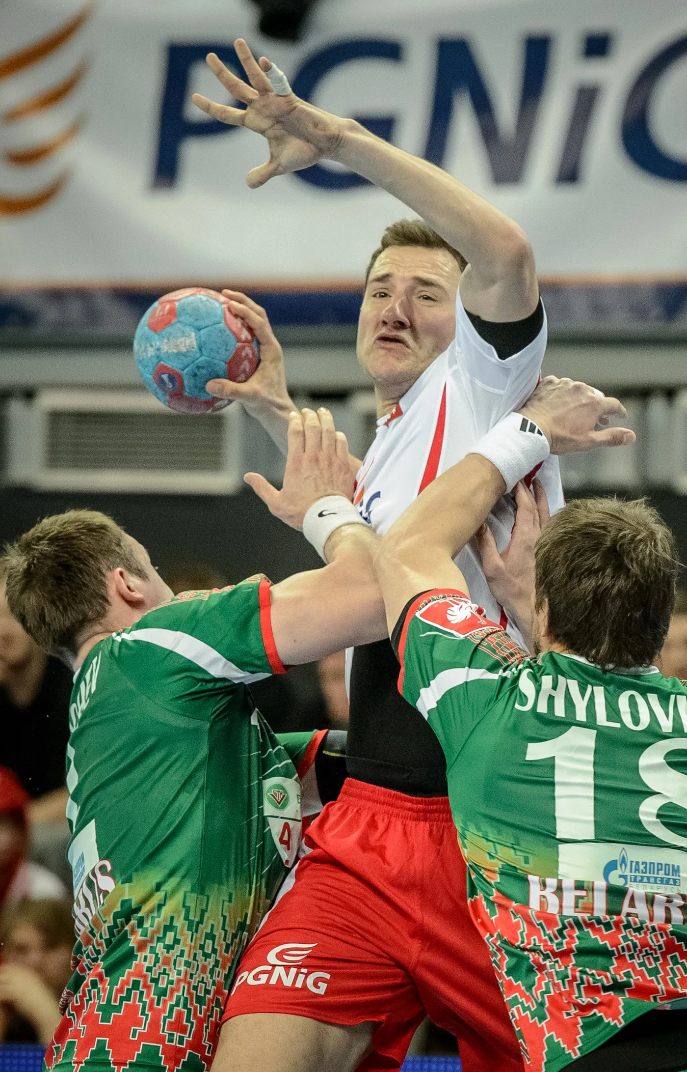 6134750-polscy-szczypiornisci-pokonali.jpg