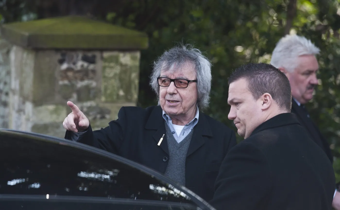 6193426-bill-wyman-na-pogrzebie-peaches.jpg