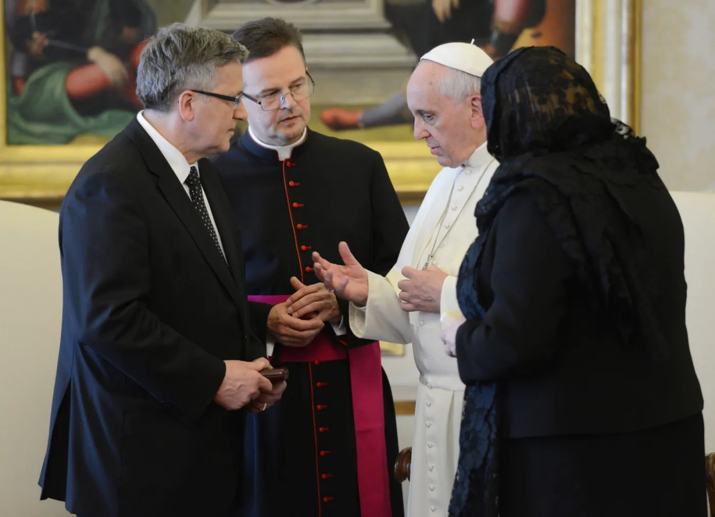 6208597-prezydent-komorowski-na-audiencji.jpg