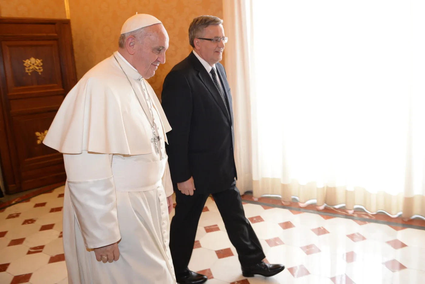 6208394-prezydent-komorowski-na-audiencji.jpg