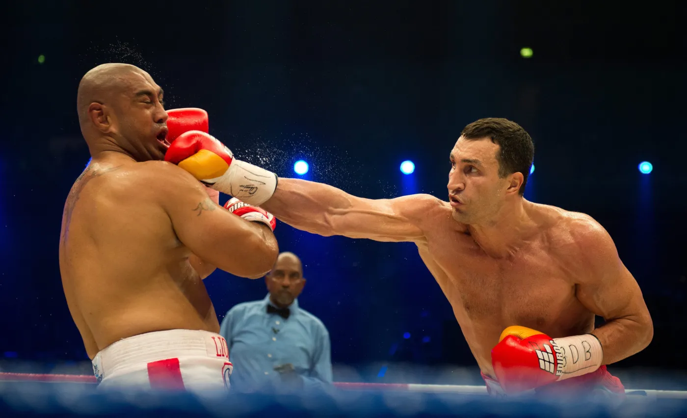 6209725-wladimir-kliczko-poslal-rywala.jpg