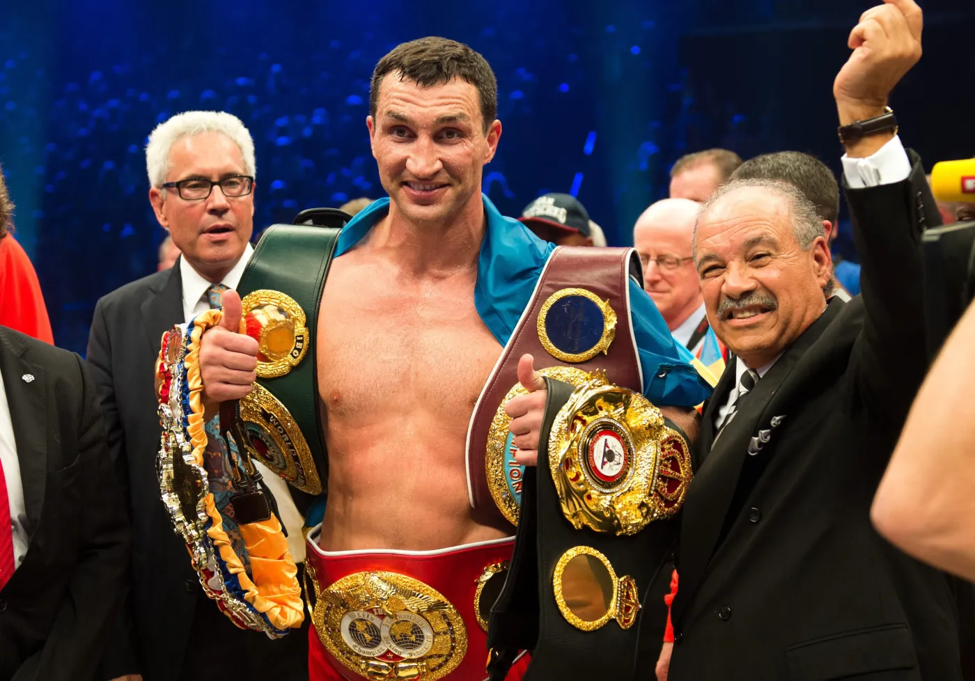6210015-wladimir-kliczko-poslal-rywala.jpg