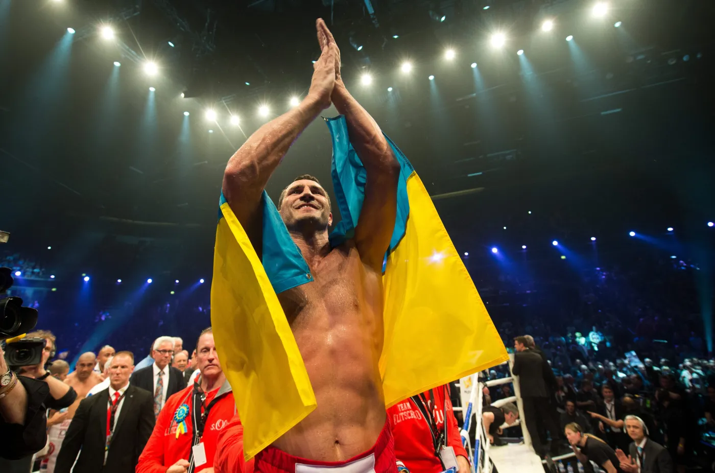 6210073-wladimir-kliczko-poslal-rywala.jpg