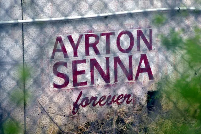 Ayrton Senna ostatnim kierowcą, który zginął na torze F1. 20. rocznica jego śmierci