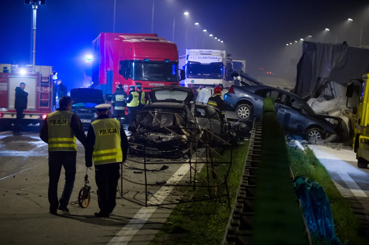 Tragiczny karambol pod Rawą Mazowiecką. Kierowca tira usłyszał zarzuty