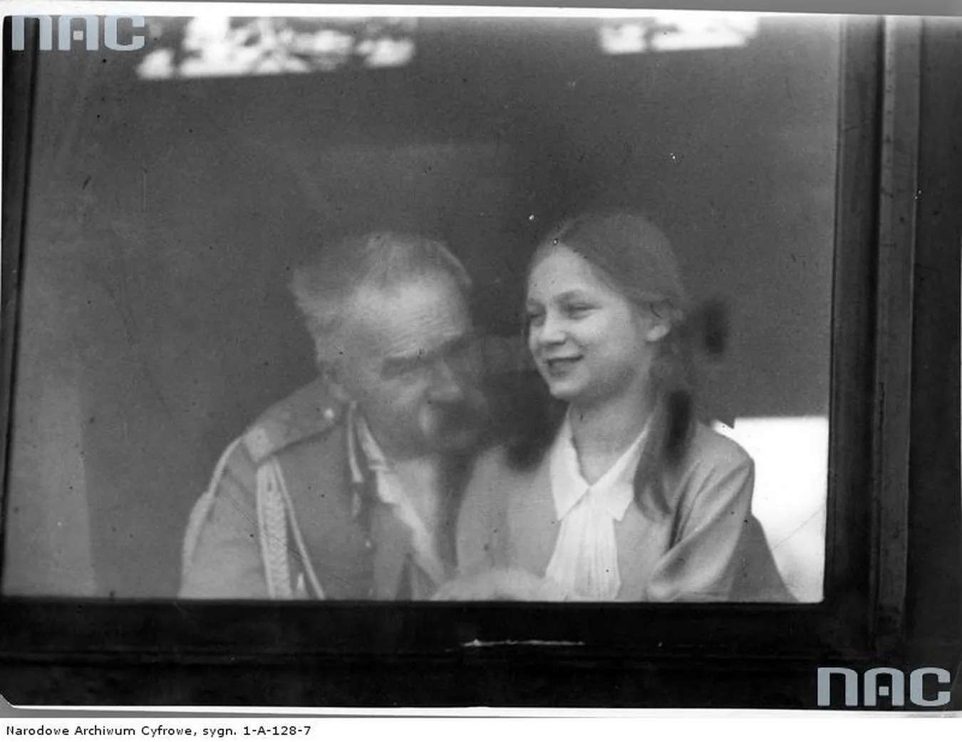 Józef Piłsudski z córką Jadwigą. Zdjęcie z 1931 roku