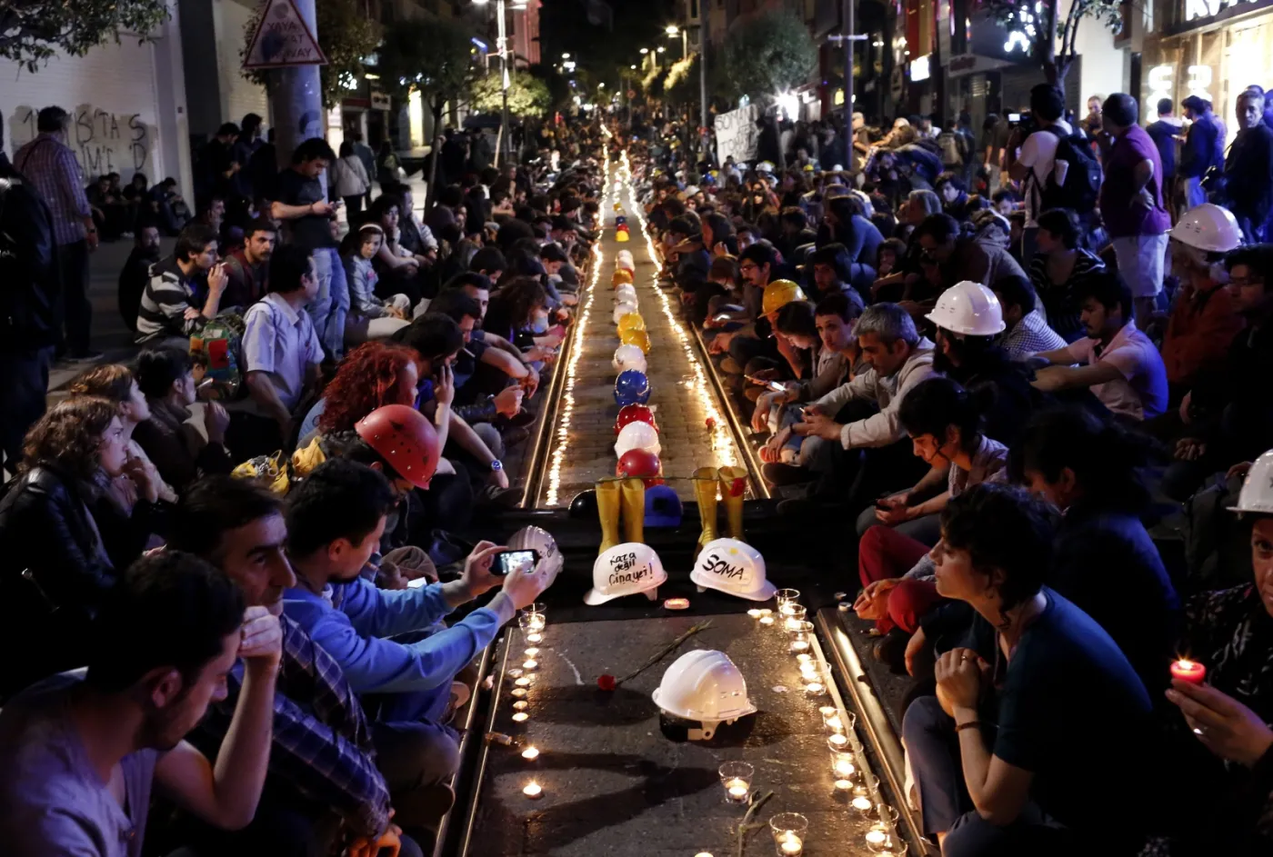 Hołd dla ofiar katastrofy w Somie