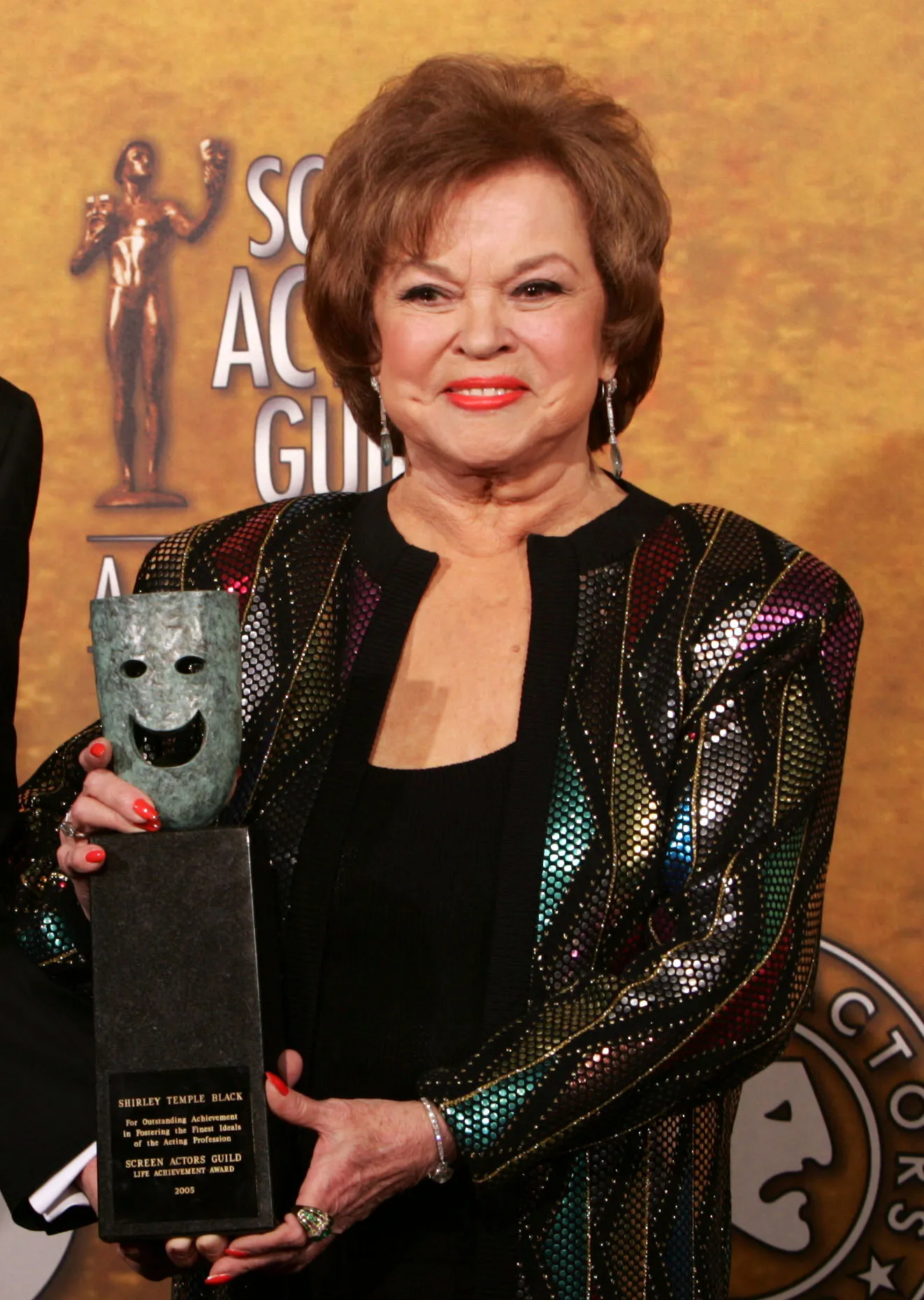 5923131-shirley-temple-black-uhonorowana.jpg