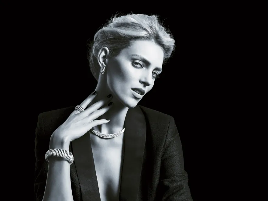 5995494-anja-rubik-w-diamentowej-sesji.jpg