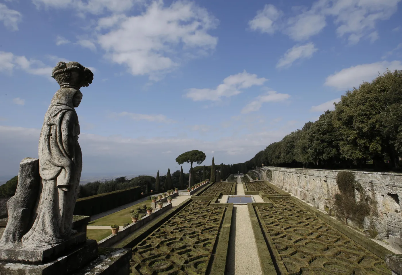 6068761-castel-gandolfo-papiez-watykan.jpg
