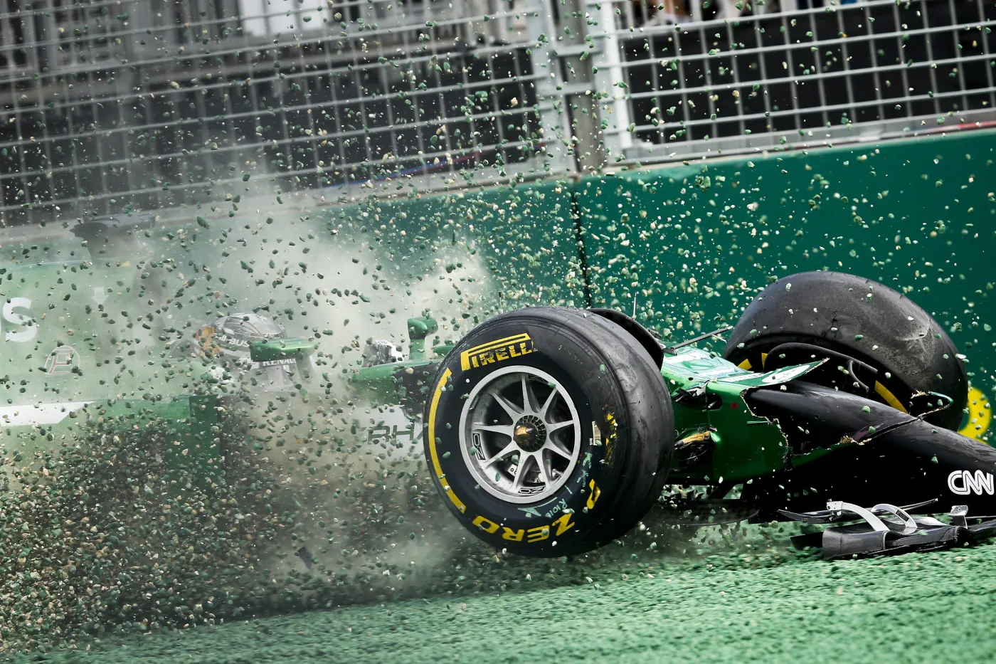 Kamui Kobayashi rozbił bolid tuż po starcie GP Australii