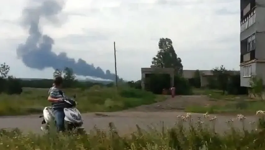 Malezyjski samolot rozbił się przy granicy ukraińsko-rosyjskiej! 295 osób na pokładzie. WIDEO