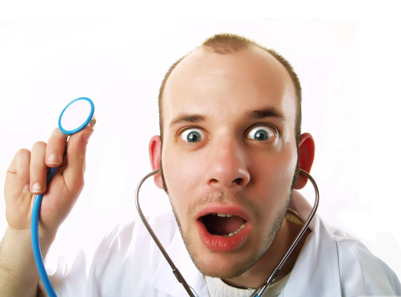 dziwny śmieszny zwariowany lekarz