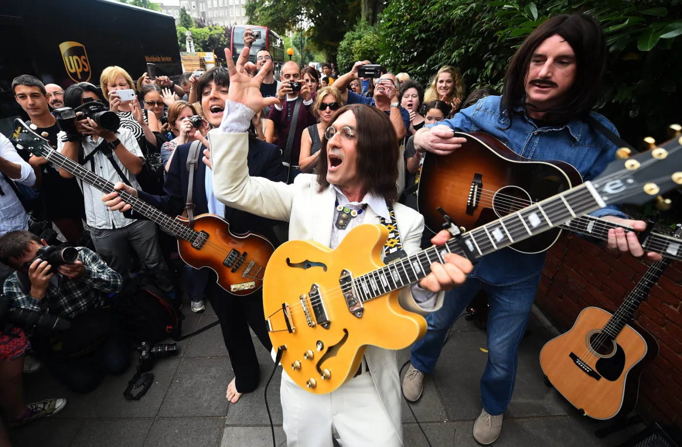 6657526-fani-beatles-swietowali-45-lecie.jpg