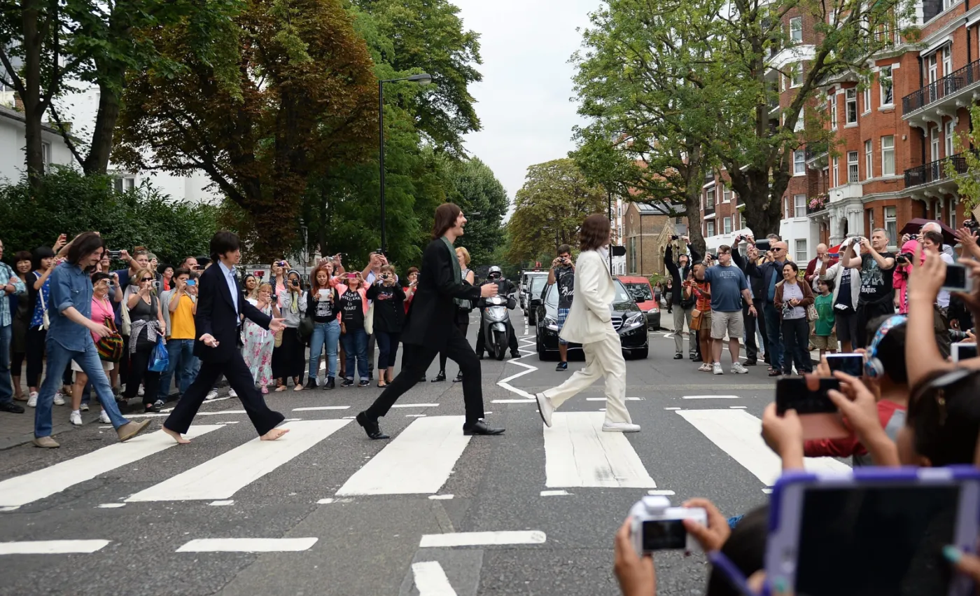 6657584-fani-beatles-swietowali-45-lecie.jpg