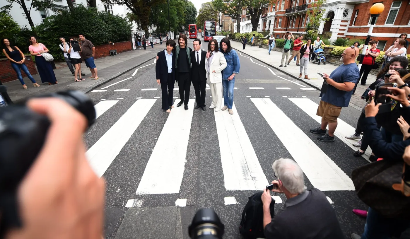 6657286-fani-beatles-swietowali-45-lecie.jpg