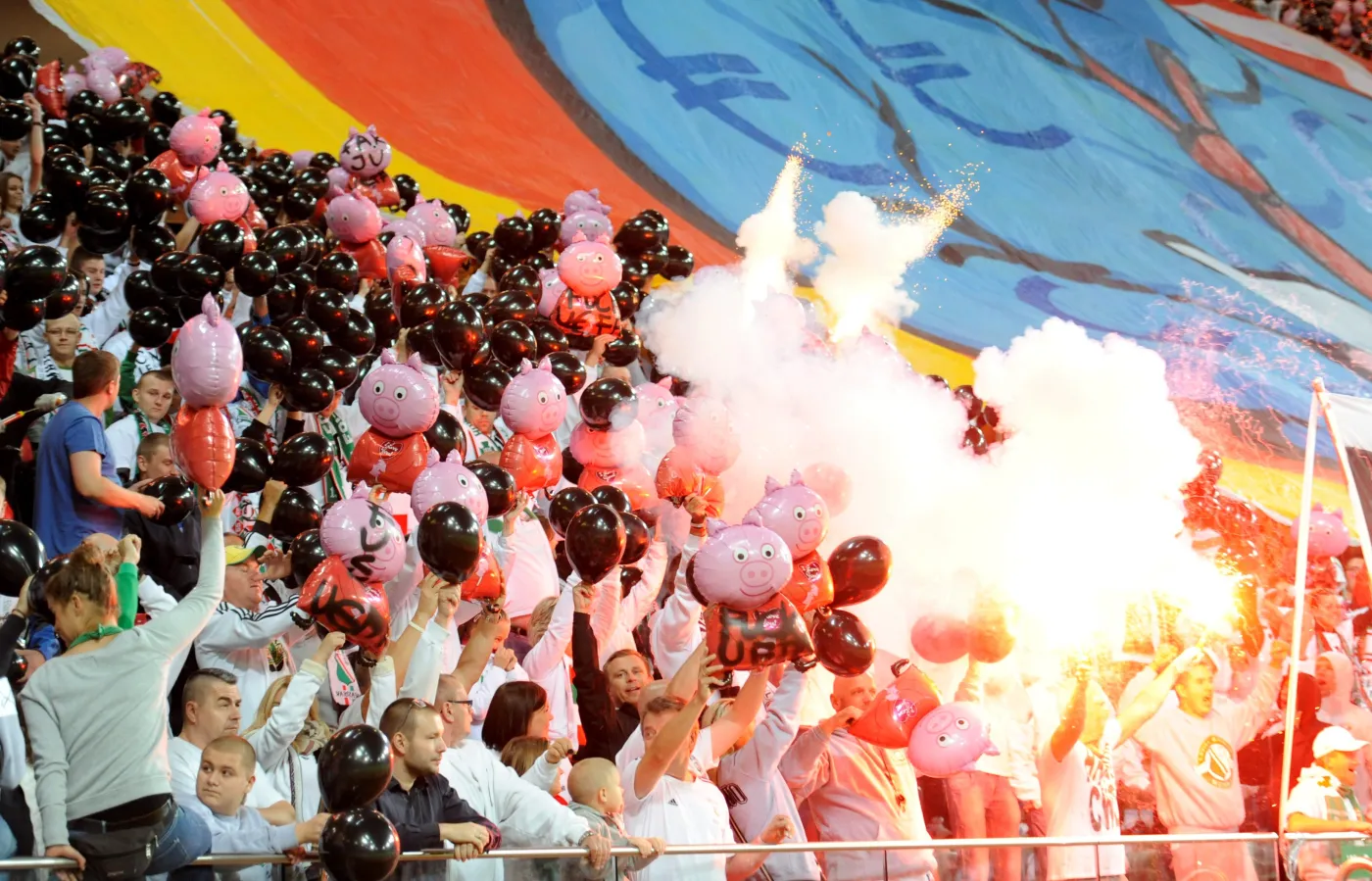 6729503-legia-znow-zostanie-ukarana-przez.jpg