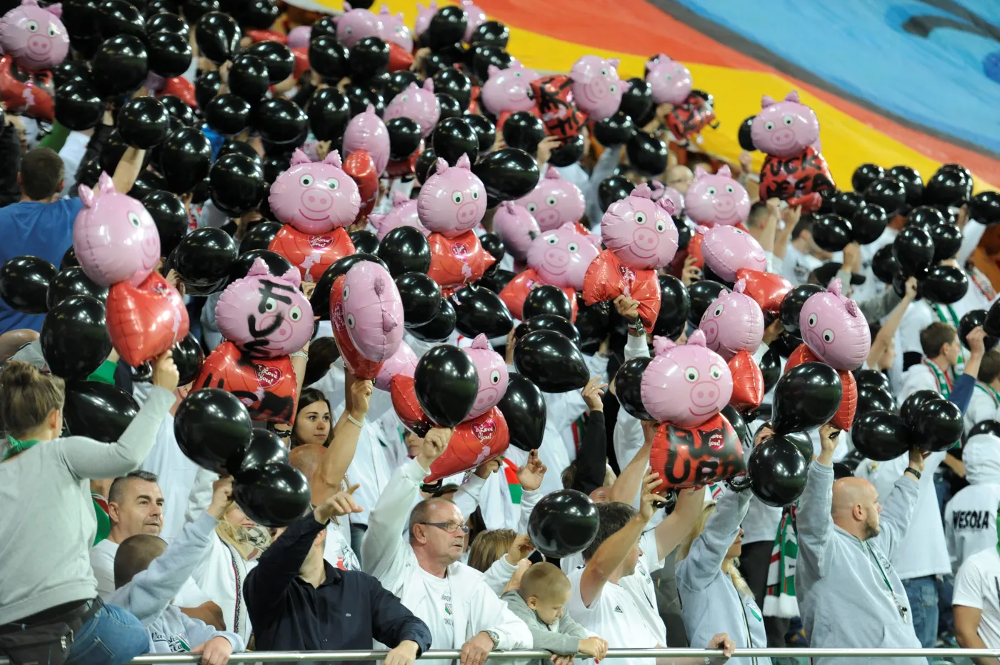 6729532-legia-znow-zostanie-ukarana-przez.jpg