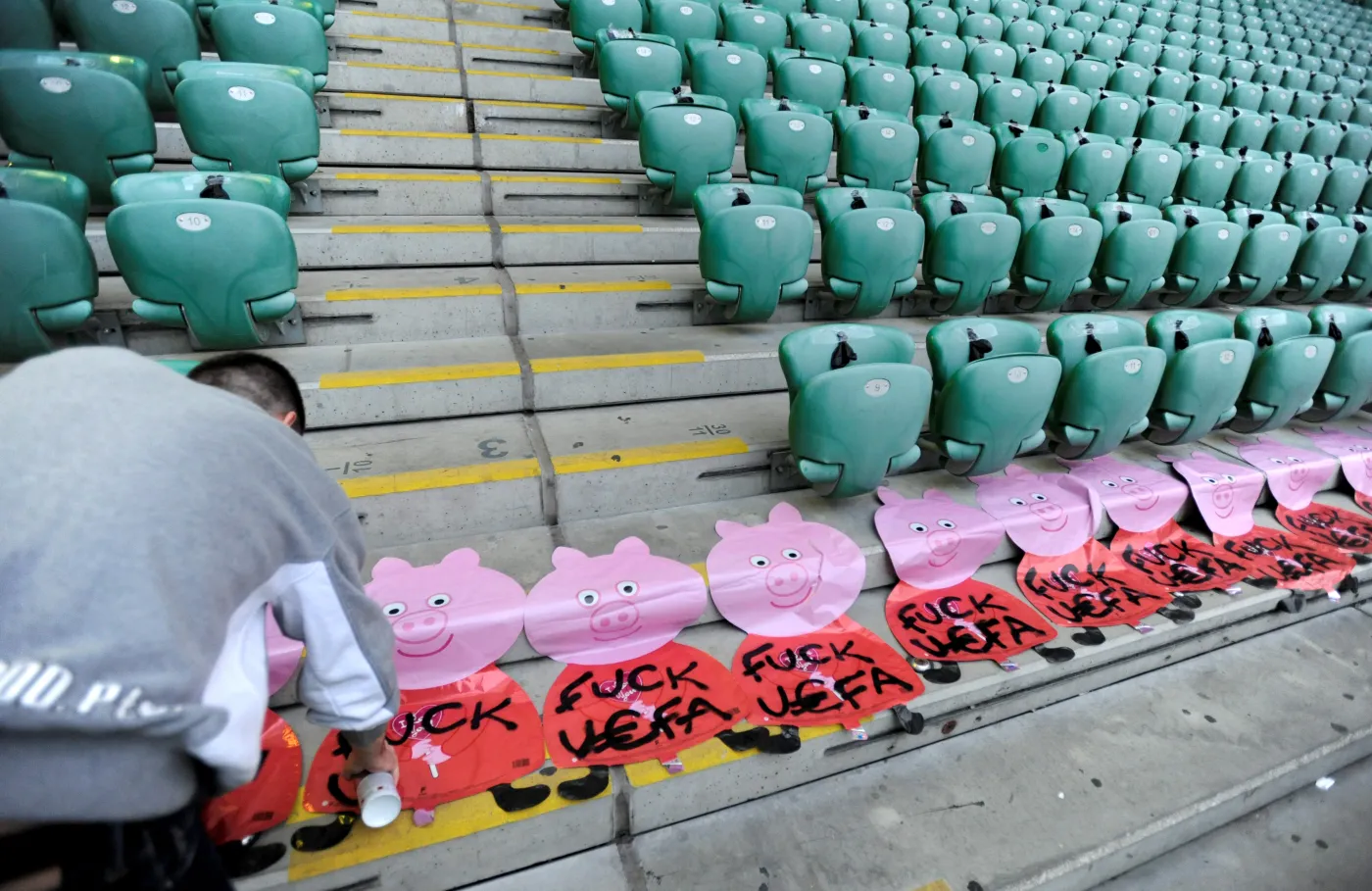 6729358-legia-znow-zostanie-ukarana-przez.jpg